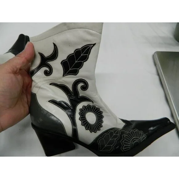 Vtg Goffredo Fantini Boots Sz 7 Black White Leather Ankle Boots Floral Appliqué - Picture 16 of 16